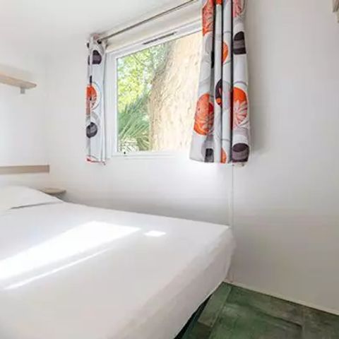 BUNGALOW 4 personnes - Classic | 2 Ch. | 4 Pers. | Terrasse surélevée | Clim. par Homair