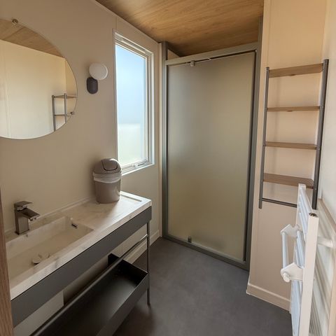 BUNGALOW 4 personnes - Premium Roseau - 2chambres, climatisé, télévision, lave-vaisselle, sèche-serviette et coffre fort