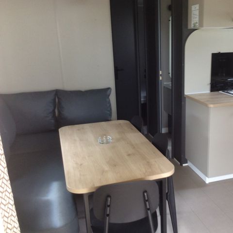 BUNGALOW 6 personnes - 6 pers 3 chambres Terrasse semi couverte 8 .80 m x 3.70 m 6 Lave-vaisselle et Tv incluse