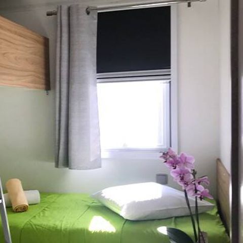 BUNGALOW 4 personnes - Mobil-home PMR | Comfort | 2 Ch. | 4 Pers. | Terrasse surélevée | Clim.