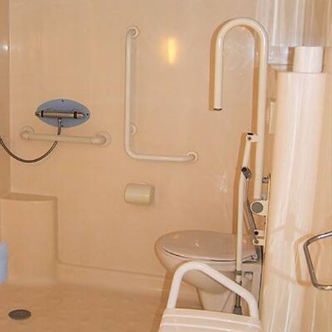 BUNGALOW 4 personnes - Mobil-home PMR | Comfort | 2 Ch. | 4 Pers. | Terrasse surélevée | Clim.