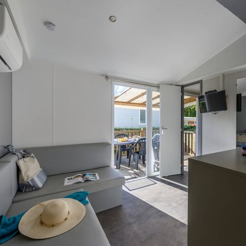 BUNGALOW 6 personnes - Mobil-home | Comfort | 3 Ch. | 6 Pers. | Terrasse couverte | 1 SDB | Clim. | TV