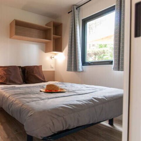 BUNGALOW 6 personnes - Mobil-home | Premium | 3 Ch. | 6 Pers. | Terrasse couverte | 1 SDB | Clim. | TV
