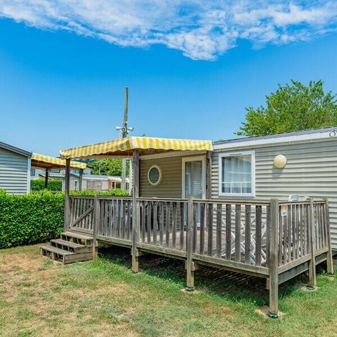 BUNGALOW 4 personnes - Mobil-home | Comfort | 2 Ch. | 4 Pers. | Terrasse couverte | 1 SDB | Clim. | TV