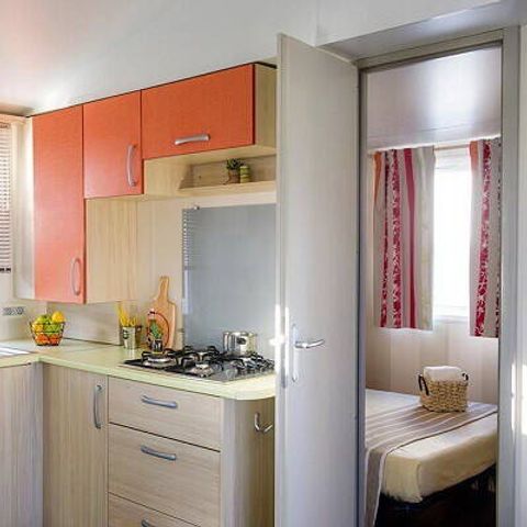 BUNGALOW 6 personnes - Mobil-home | Classic | 3 Ch. | 6 Pers. | Terrasse couverte | 1 SDB