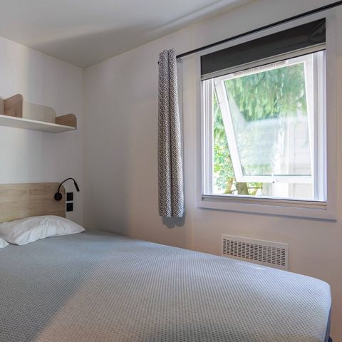 BUNGALOW 4 personnes - Mobil-home | Comfort | 2 Ch. | 4 Pers. | Terrasse couverte | 1 SDB | Clim. | TV