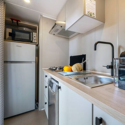 BUNGALOW 6 personnes - Mobil-home | Comfort | 3 Ch. | 6 Pers. | Terrasse couverte | 1 SDB | Clim.