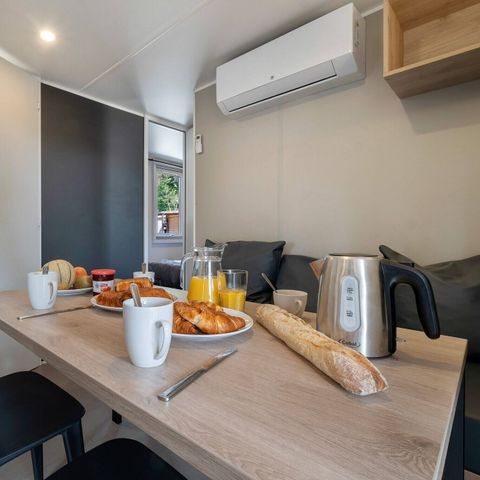BUNGALOW 6 personnes - Mobil-home | Comfort | 3 Ch. | 6 Pers. | Terrasse couverte | 1 SDB | Clim. | TV