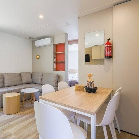 BUNGALOW 4 personnes - Mobil-home | Ultimate | 2 Ch. | 4 Pers. | Terrasse Lounge | 2 SDB | Clim. | TV