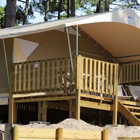 Tente en toile et en bois 5 personnes - Lodge - sans sanitaire LG5