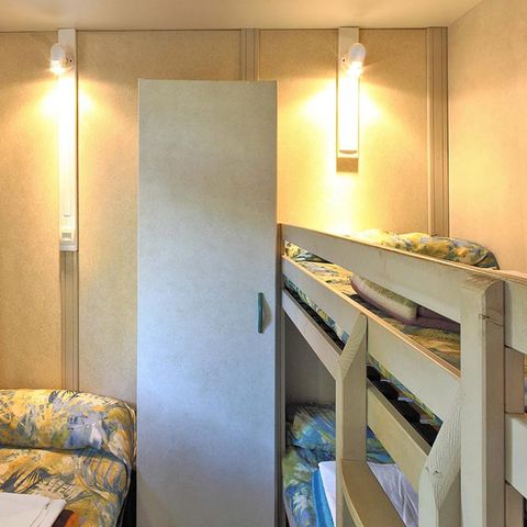 CHALET 5 personnes - 5 places - 2 chambres ( Clim Tv Ménage )