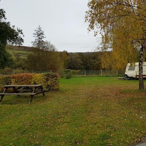 Emplacement - Emplacement Tente ou Caravane + voiture