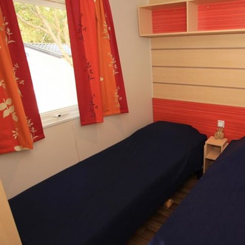 BUNGALOW 6 personnes - 2 chambres et convertible salon + climatisation