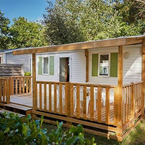 BUNGALOW 2 personnes - Mobil-home | Classic | 1 Ch. | 2 Pers. | Terrasse surélevée | 1 SDB | TV