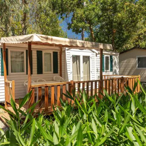 BUNGALOW 8 personnes - Mobil-home | Classic | 3 Ch. | 6/8 Pers. | Terrasse surélevée | Clim.