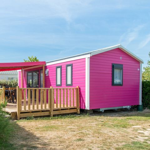 BUNGALOW 5 personnes - AUTHENTIQUE - TV - PLANCHA
