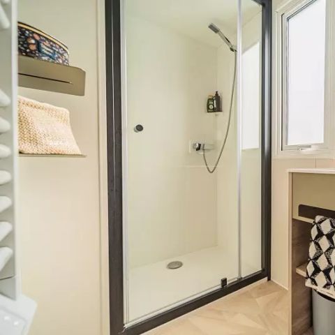 BUNGALOW 4 personnes - Loisirs 3 Pièces 4 Personnes + TV