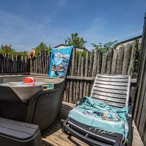 BUNGALOW 4 personnes - Duo Premium 3 Pièces 4 Personnes Jacuzzi + Climatisé + TV 