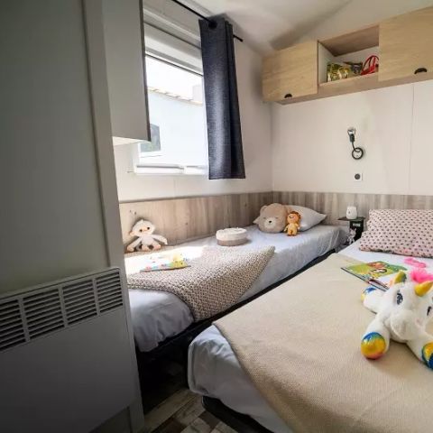BUNGALOW 6 personnes - Trio Premium 4 Pièces 6 Personnes Jacuzzi + Climatisé + TV