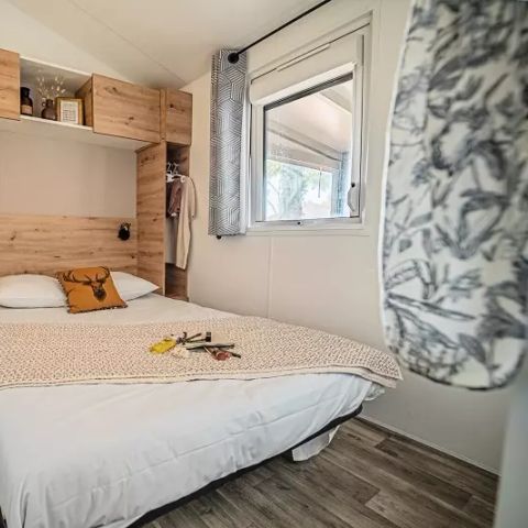 BUNGALOW 8 personnes - Quattro Premium 5 Pièces 8 Personnes Jacuzzi + Climatisé + TV 