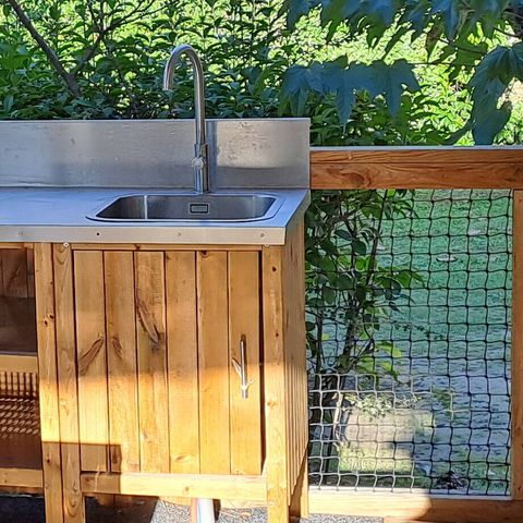 Mobilhome 6 personnes - Premium Exclusive | 3 Ch. | 6 Pers. | Terrasse Lounge | Cuisine extérieure | 1 SDB | Clim. | TV