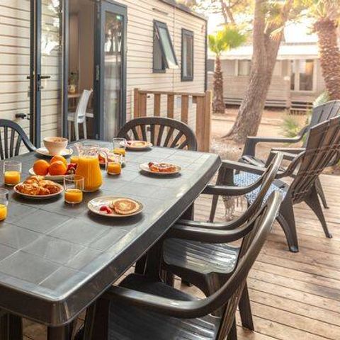Mobilhome 8 personnes - Mobil-home | Comfort | 4 Ch. | 8 Pers. | Terrasse surélevée | 2 SDB | Clim.