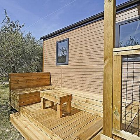 BUNGALOW 6 personnes - Mobil-home | Premium | 3 Ch. | 6 Pers. | Terrasse surélevée | 2 SDB | Clim.