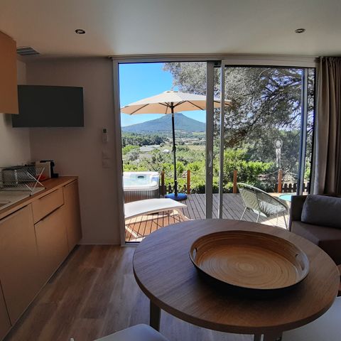 Mobilhome 2 personnes - Cottage JASMIN + jacuzzi 21m² (1 chambre)