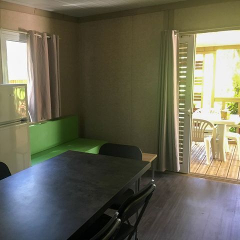CHALET 7 personnes - Chalet VEGA 32m² (2 chambres), canapé lit dans le salon