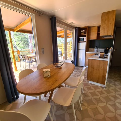 BUNGALOW 10 personnes - NEW 2024 Cottage Côté Jardin Jacuzzi (6/8P) PRESTIGE 3CH. 2SDB + TIPI 2 couchages