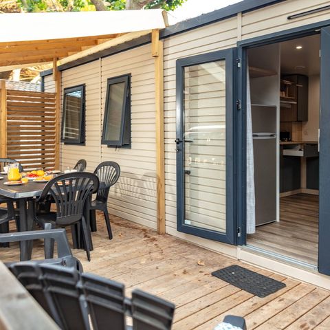 BUNGALOW 8 personnes - Mobil-home | Comfort | 4 Ch. | 8 Pers. | Terrasse surélevée | 2 SDB | Clim.
