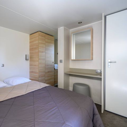 BUNGALOW 4 personnes - Mobil-home | Ultimate | 2 Ch. | 4 Pers. | Terrasse surélevée | 2 SDB | Clim. | TV