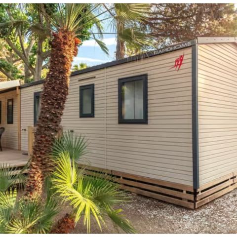 BUNGALOW 8 personnes - Comfort | 4 Ch. | 8 Pers. | Terrasse surélevée | 2 SDB | Clim. | TV