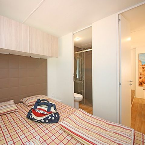 BUNGALOW 6 personnes - Comfort XL | 3 Ch. | 6 Pers. | Terrasse surélevée | 2 SDB | Clim.