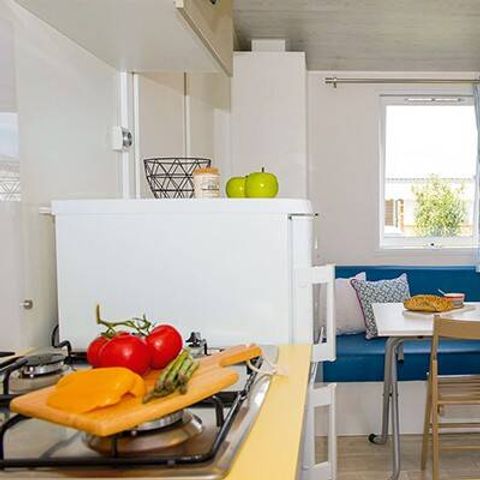 BUNGALOW 4 personnes - Mobil-home | Comfort | 2 Ch. | 4 Pers. | Terrasse surélevée | Clim.