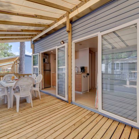BUNGALOW 6 personnes - Comfort | 2 Ch. | 4/6 Pers. | Terrasse surélevée | Clim. | TV