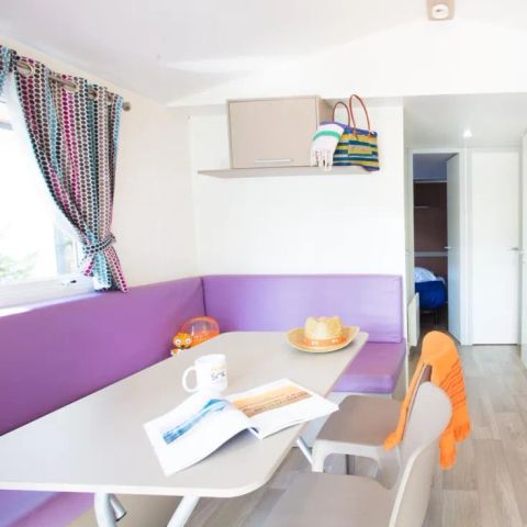 BUNGALOW 4 personnes - Loggia Confort 33m² - Bord de lac - Climatisation - TV
