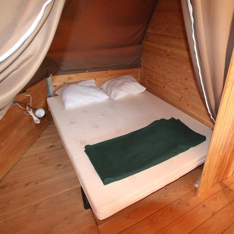 BUNGALOW 4 personnes - Tipi toilé 18m² - sans sanitaires