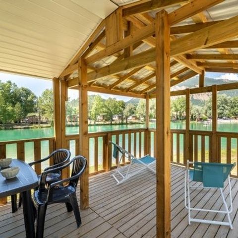 BUNGALOW 4 personnes - Loggia Premium 33m² - Bord de lac - Climatisation - TV