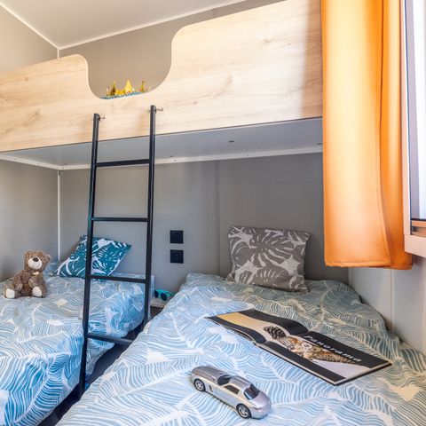 BUNGALOW 5 personnes - Mobil-home Cosy LV Plancha - 2 ch - 4 ad + 1 enf - 12 ans