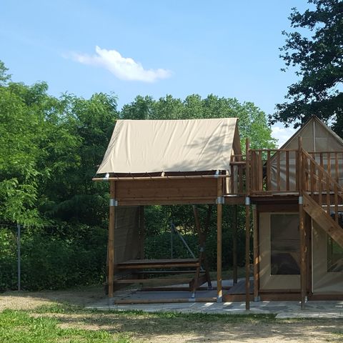 Insolite 6 personnes - Le Nid (sanitaires communs du camping)