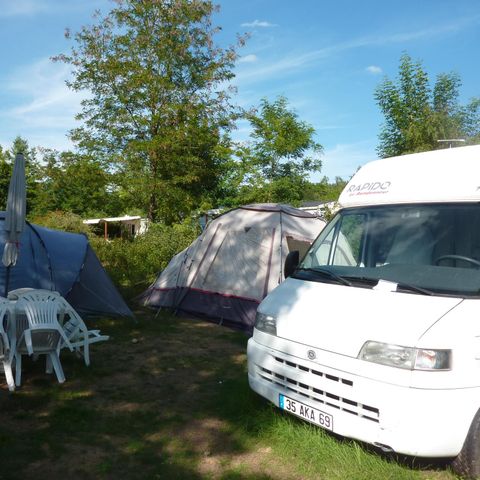 Emplacement - Forfait 1 véhicule + électricité