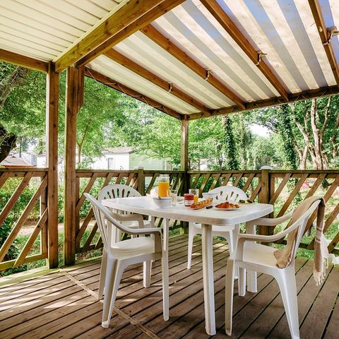 BUNGALOW 6 personnes - Mobil-home | Comfort XL | 2 Ch. | 4/6 Pers. | Terrasse simple | Clim.