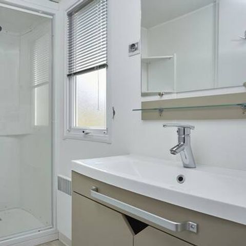BUNGALOW 6 personnes - Mobil-home | Comfort | 2 Ch. | 4/6 Pers. | Terrasse surélevée | Clim.