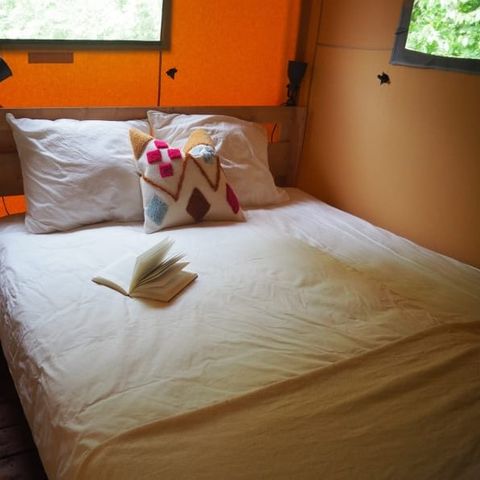 TENTE TOILE ET BOIS 5 personnes - Loubine