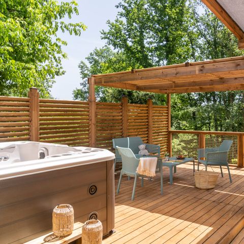 BUNGALOW 6 personnes - EXCLUSIF 3 chambres Jacuzzi avec suite parentale