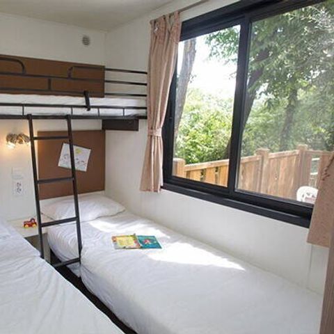 BUNGALOW 6 personnes - Comfort | 2 Ch. | 4/6 Pers. | Terrasse surélevée | Clim.