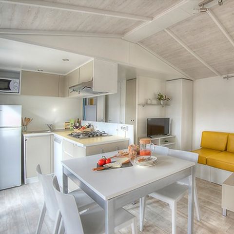 BUNGALOW 6 personnes - Ultimate | 3 Ch. | 6 Pers. | Terrasse Couverte | Jacuzzi | 2 SDB | Clim. | TV