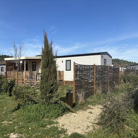 BUNGALOW 8 personnes - Comfort XL | 4 Ch. | 8 Pers. | Terrasse surélevée | 2 SDB | Clim