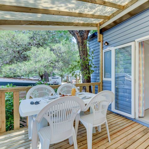 BUNGALOW 6 personnes - Comfort | 3 Ch. | 6 Pers. | Terrasse surélevée | Clim. | TV